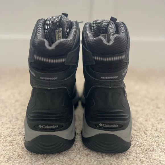 Womens COLUMBIA Bugaboots Black Waterproof Snow Boots  Size 7.5 - Picture 2 of 7